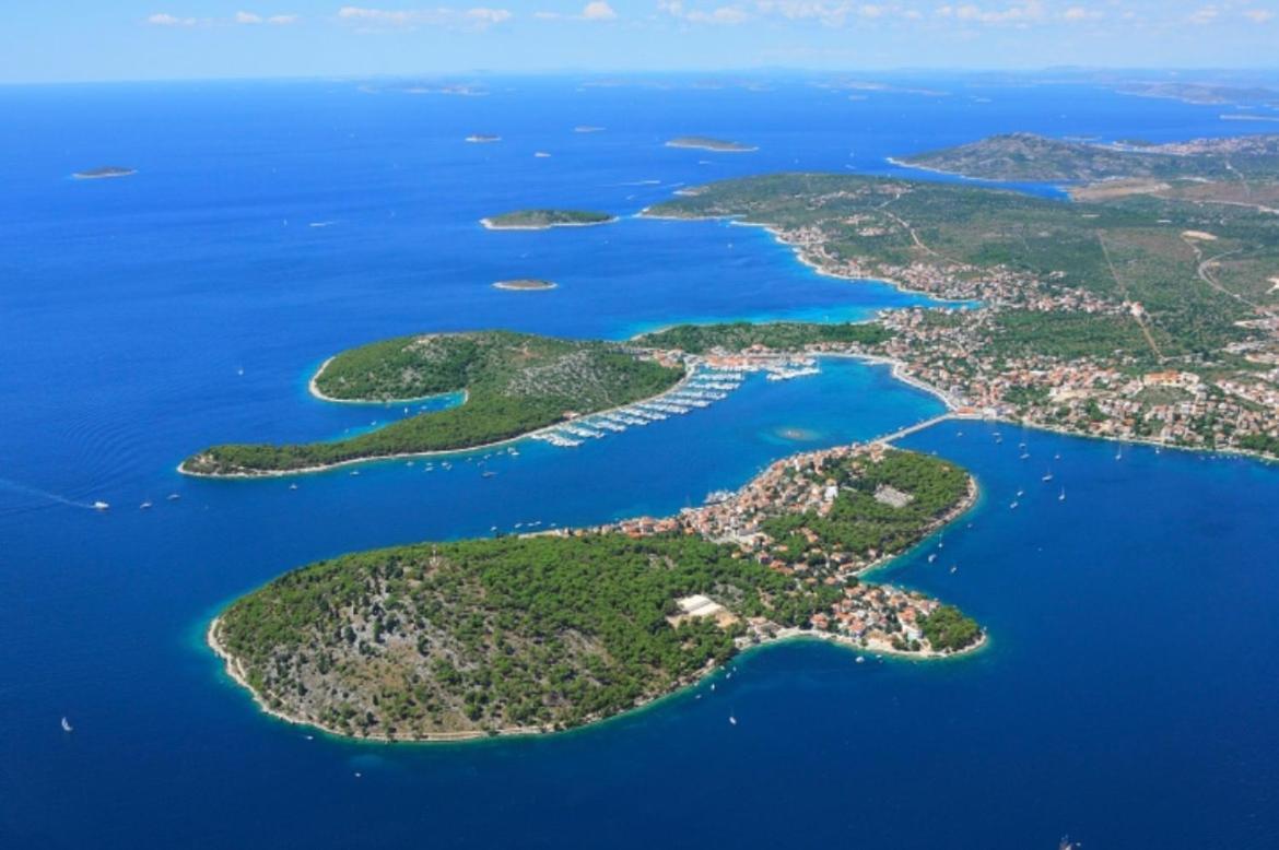 Antonija * Rogoznica (Sibenik-Knin)